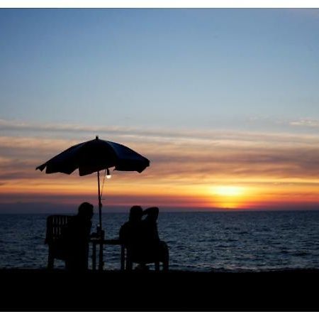 Micky Monkey Beach Hotel Phuket Maikhao Thailand Mai Khao Dış mekan fotoğraf